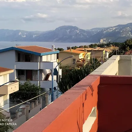 Manuela アパート